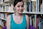 Rencontre avec Clara Sautereau, lycéenne, qui révise son bac à la bibliothèque Nelson-Mandela.