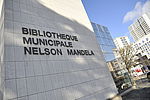 Vitry possède une bibliothèque municipale depuis 1879. C'est en 1990 qu'elle prend le nom de l'ancien président sud-africain et Prix Nobel de la paix en 1993, Nelson Mandela. © Sylvain Lefeuvre