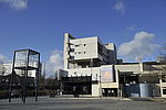 Le Théâtre Jean-Vilar est conçu en 1970-71, dans une collaboration étroite entre l'Adjoint au Maire à la Culture Jean Collet, l'architecte Pierre Braslavsky et le scénographe Bernard Guillaumot. © Sylvain Lefeuvre