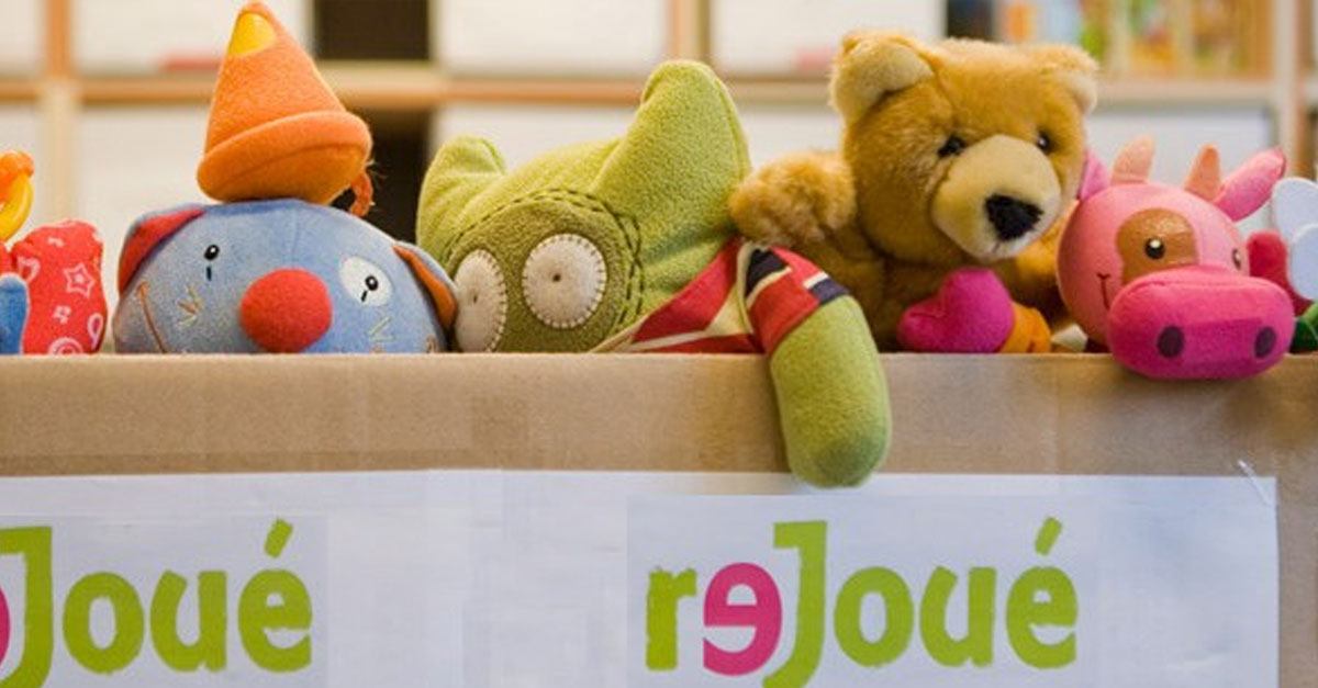 Crêpe party et vente de jouets rénovés avec L'Espace les Monis et l'association Rejoué, le 13.