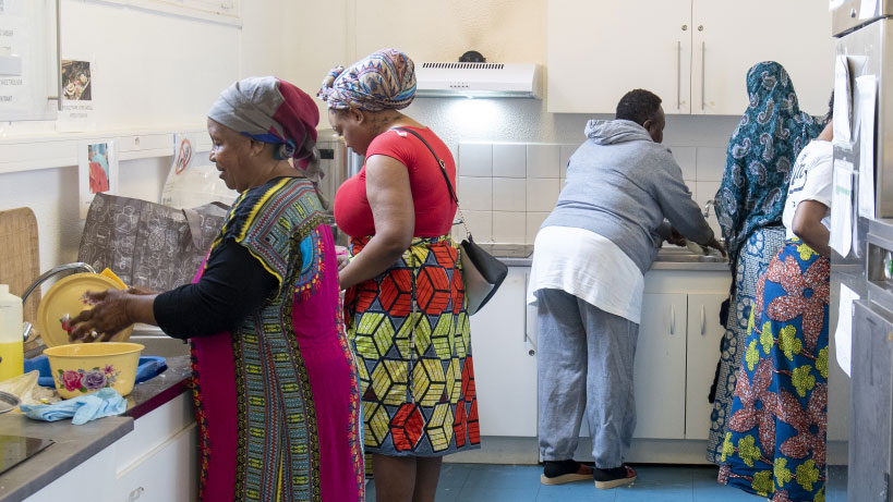 Les femmes présentes dans le centre d'hébergement à Chérioux ont entre 20 et 60 ans et ont envie d'en découdre, malgré leurs difficultés présentes.