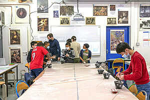 Ateliers d’art dans les écoles